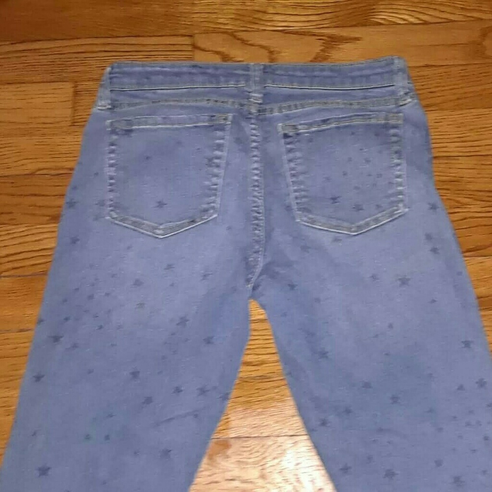 Guess - Picture 7 of 7